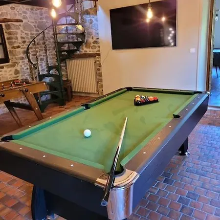 La Maison De Gouville, Avec Piscine Et Spa, Proche Dom wakacyjny