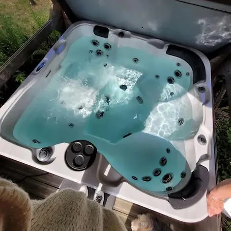 La Maison De Gouville, Avec Piscine Et Spa, Proche Dom wakacyjny