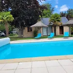 Vila Maisons De Familles Beautiful Beachfront With A Pool