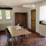 Maisons De Familles Beautiful Beachfront With A Pool Vila Gouville-sur-Mer