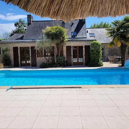 La Maison De Gouville, Avec Piscine Et Spa, Proche Gouville-sur-Mer