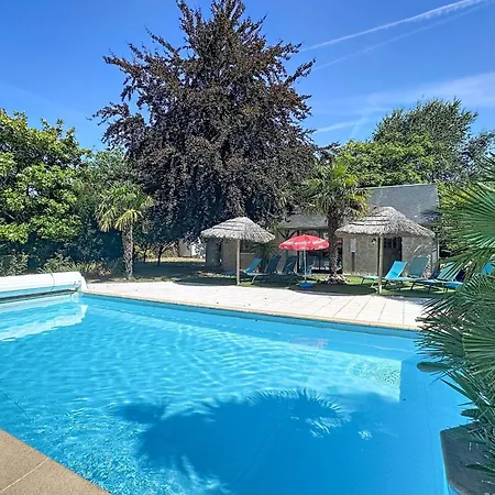 Maisons De Familles Beautiful Beachfront With A Pool * Gouville-sur-Mer
