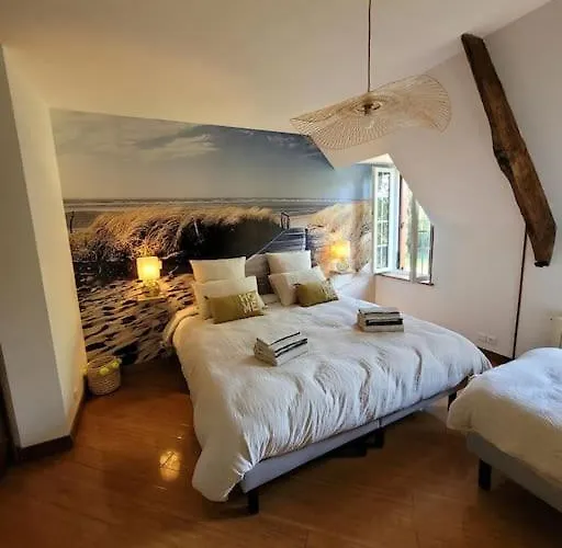 La Maison De Gouville, Avec Piscine Et Spa, Proche Dom wakacyjny *